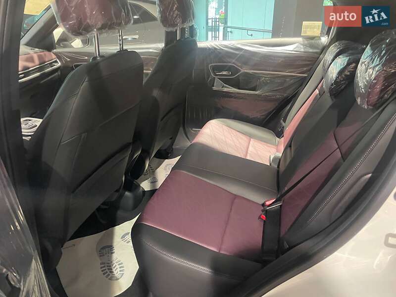 Внедорожник / Кроссовер Honda M-NV 2024 в Львове