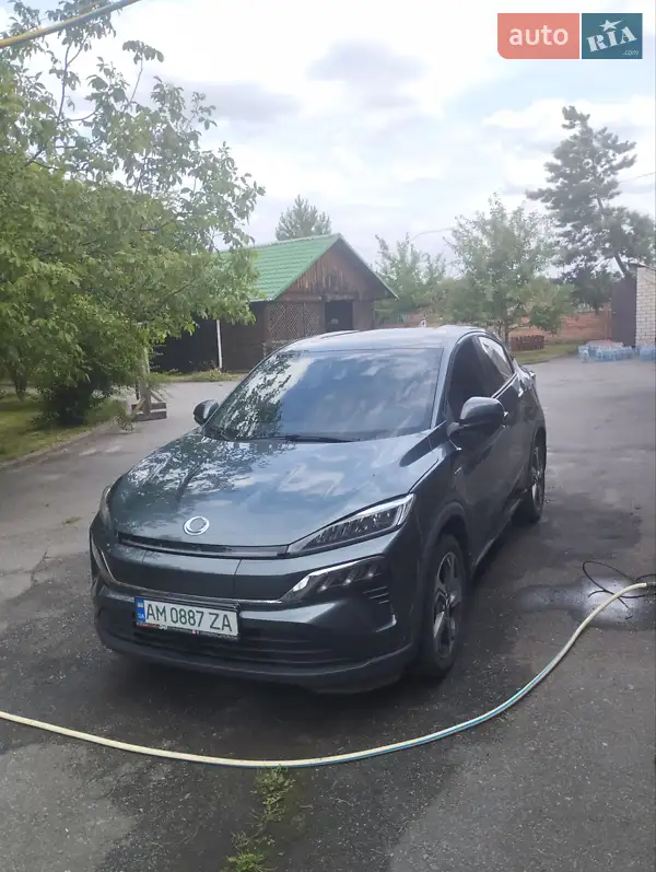 Honda M-NV 2021