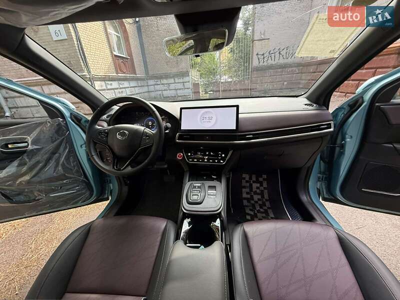 Внедорожник / Кроссовер Honda M-NV 2023 в Запорожье