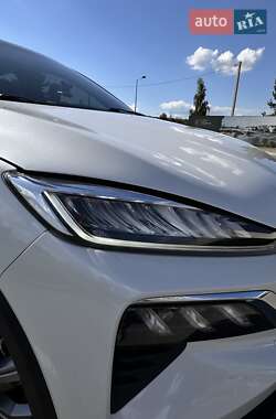 Внедорожник / Кроссовер Honda M-NV 2022 в 