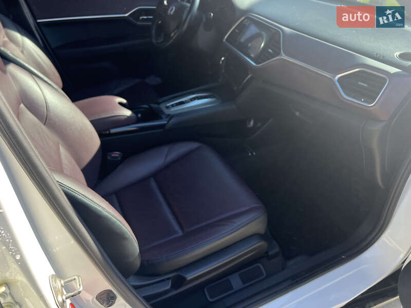 Позашляховик / Кросовер Honda M-NV 2021 в Кіцмані