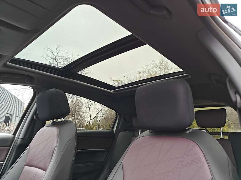 Внедорожник / Кроссовер Honda M-NV 2023 в Киеве