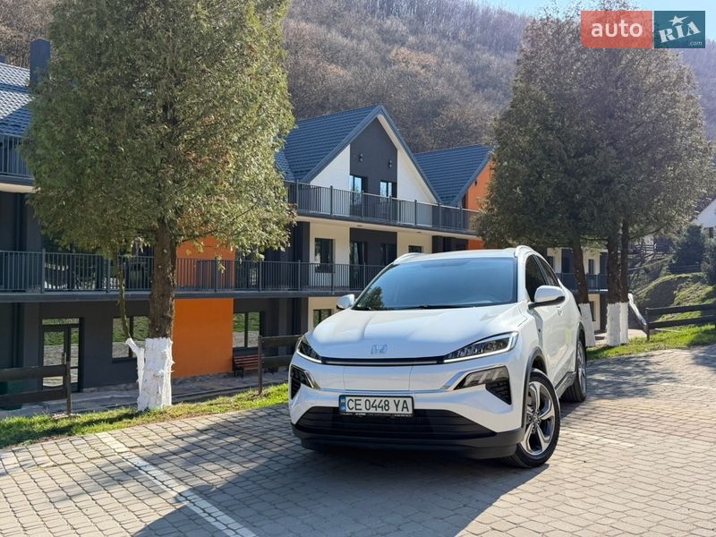 Позашляховик / Кросовер Honda M-NV 2022 в Чернівцях