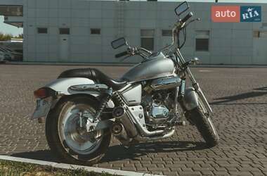 Мотоцикл Круизер Honda Magna 250 2001 в  фото 6 Мотоцикл Круизер Honda Magna 250 2001 в