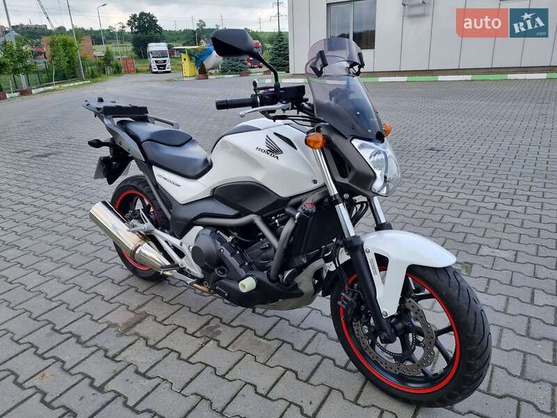 Мотоцикл Багатоцільовий (All-round) Honda NC 700S 2014 в Чернівцях