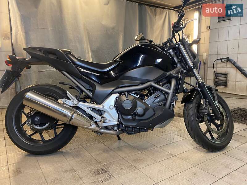 Мотоцикл Туризм Honda NC 700S 2014 в 
