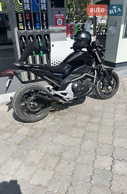 Грузовые мотороллеры, мотоциклы, скутеры, мопеды Honda NC 700S 2014 в 
