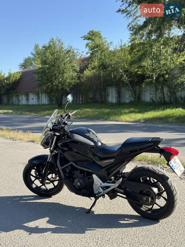 Мотоцикл Без обтікачів (Naked bike) Honda NC 700S 2013 в Дніпрі