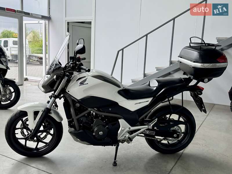 Мотоцикл Без обтекателей (Naked bike) Honda NC 700S 2012 в Хмельницком