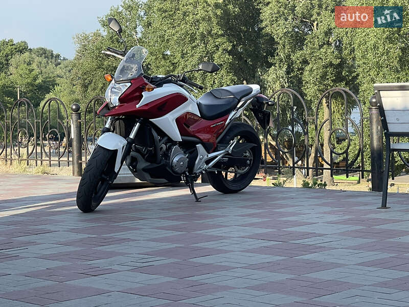 Мотоцикл Спорт-туризм Honda NC 700X 2013 в Киеве