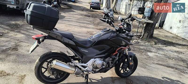 Мотоцикл Внедорожный (Enduro) Honda NC 700X 2011 в Одессе