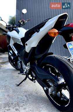 Мотоцикл Спорт-туризм Honda NC 700X 2013 в 
