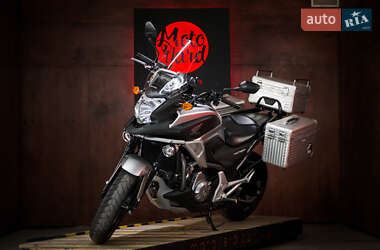 Мотоцикл Многоцелевой (All-round) Honda NC 700X 2013 в 