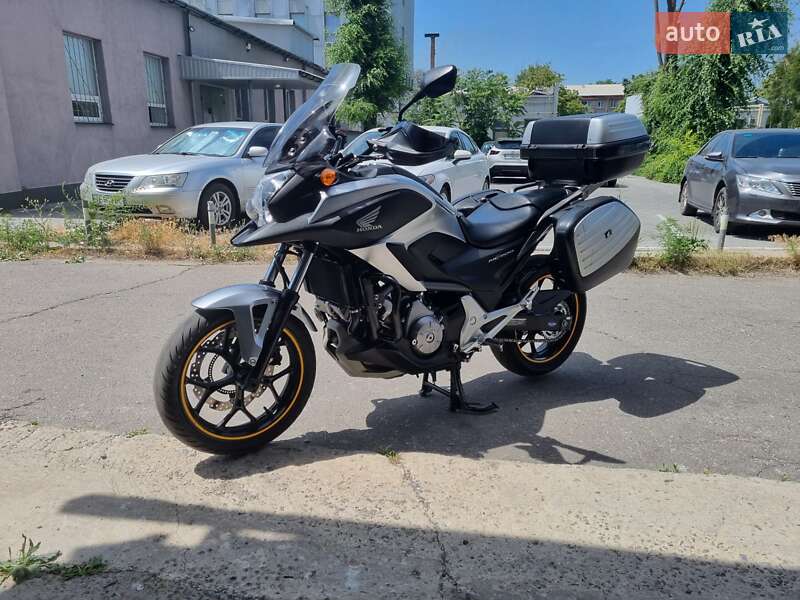 Мотоцикл Туризм Honda NC 700X 2013 в Днепре