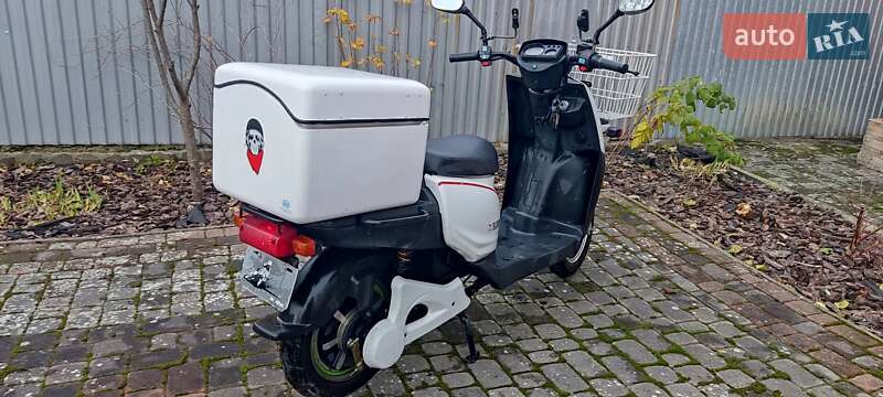 Скутер Honda NC 700X 2017 в Ужгороді фото 4 Скутер Honda NC 700X 2017 в Ужгороді