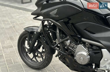 Мотоцикл Спорт-туризм Honda NC 700XA 2012 в 