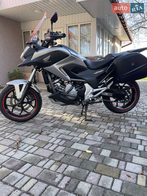 Мотоцикл Спорт-туризм Honda NC 700XA 2012 в Тараще фото 12 Мотоцикл Спорт-туризм Honda NC 700XA 2012 в Тараще