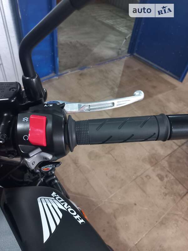 Мотоцикл Без обтекателей (Naked bike) Honda NC 750S 2017 в Кривом Роге фото 19 Мотоцикл Без обтекателей (Naked bike) Honda NC 750S 2017 в Кривом Роге