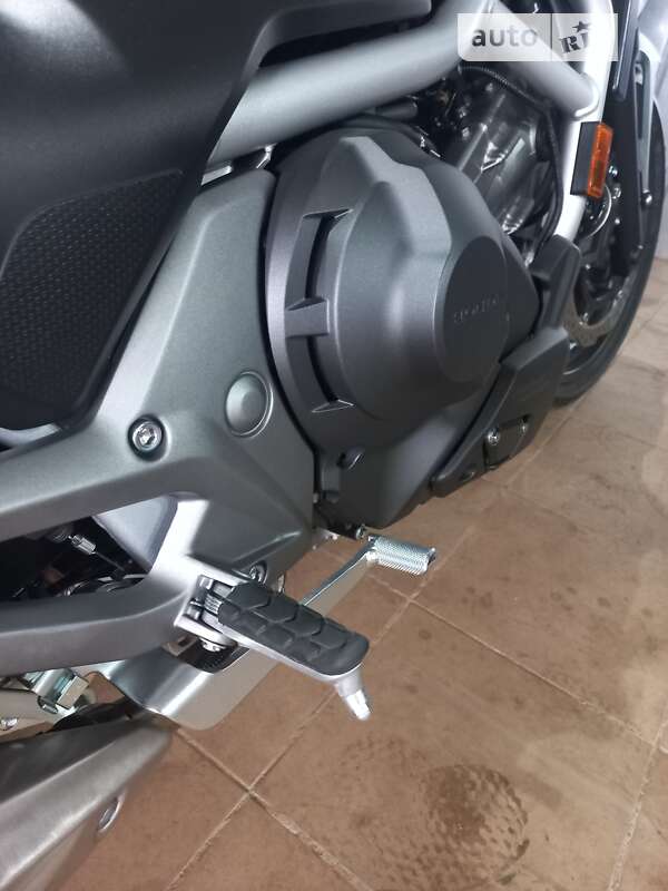 Мотоцикл Без обтекателей (Naked bike) Honda NC 750S 2017 в Кривом Роге фото 18 Мотоцикл Без обтекателей (Naked bike) Honda NC 750S 2017 в Кривом Роге