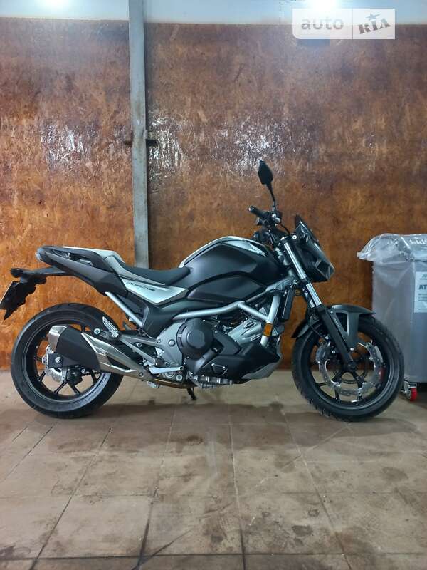 Honda NC 750S 2017