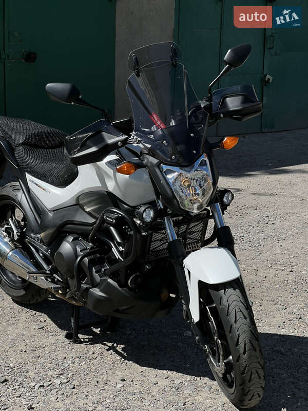 Honda NC 750S 2015 Honda NC 750S 2015