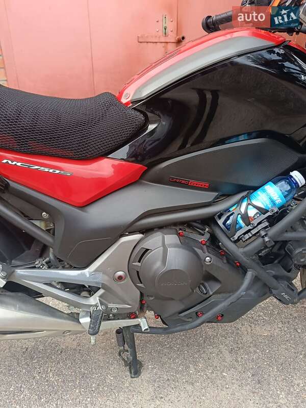 Мотоцикл Без обтекателей (Naked bike) Honda NC 750SD 2016 в Кропивницком
