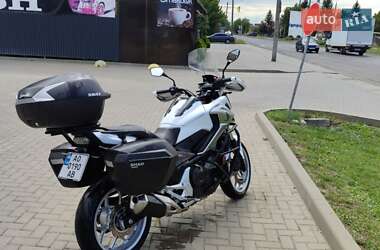 Мотоцикл Многоцелевой (All-round) Honda NC 750X 2016 в 