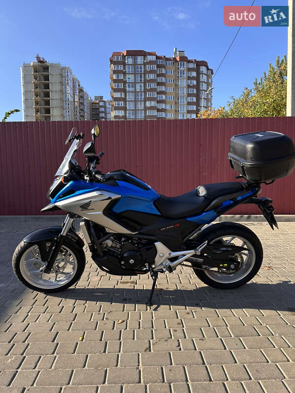 Мотоцикл Туризм Honda NC 750X 2016 в Одессе фото 17 Мотоцикл Туризм Honda NC 750X 2016 в Одессе