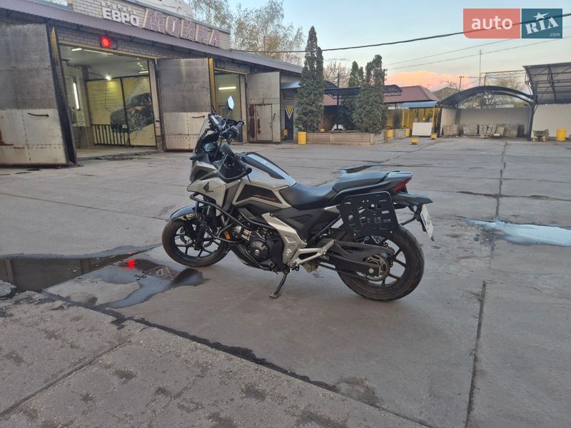 Мотоцикл Многоцелевой (All-round) Honda NC 750X 2024 в Павлограде фото 6 Мотоцикл Многоцелевой (All-round) Honda NC 750X 2024 в Павлограде