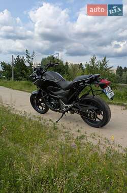 Мотоцикл Многоцелевой (All-round) Honda NC 750XA 2014 в 