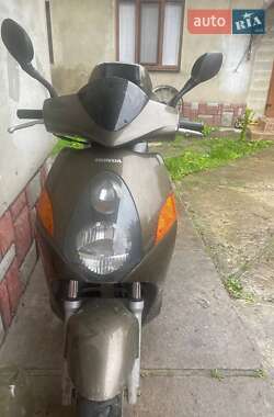 Скутер Honda NES 125 2001 в Львові