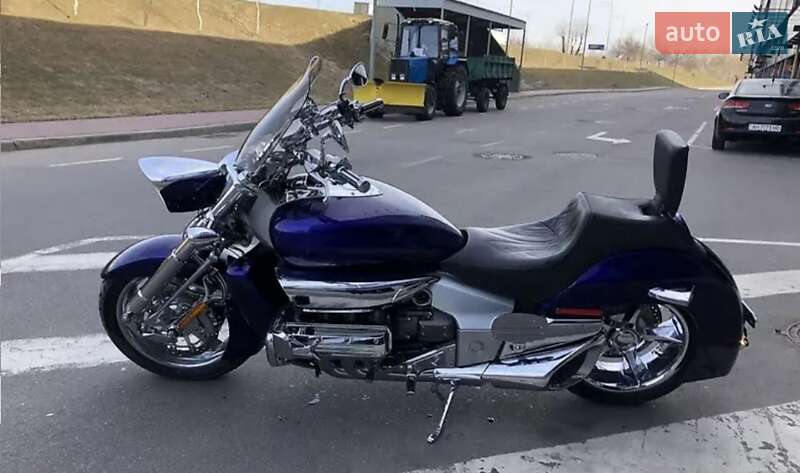 Мотоцикл Круизер Honda NRX 1800 Valkyrie 2004 в 