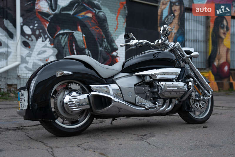 Мотоцикл Круизер Honda NRX 1800 Valkyrie 2004 в Киеве