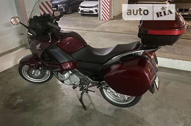 Мотоцикл Спорт-туризм Honda NT 700V 2009 в 