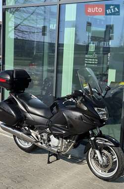 Мотоцикл Спорт-туризм Honda NT 700V 2006 в 