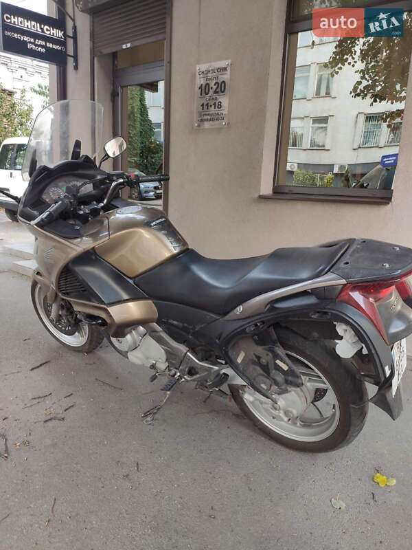 Мотоцикл Многоцелевой (All-round) Honda NT 700V 2006 в 