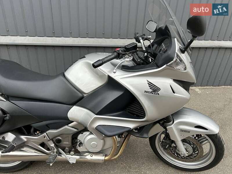 Мотоцикл Туризм Honda NT 700V 2011 в Чернигове