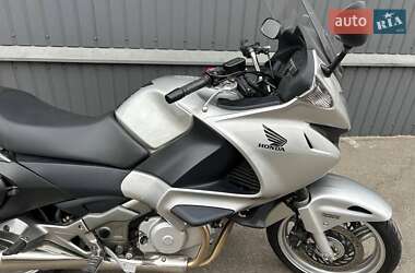 Мотоцикл Туризм Honda NT 700V 2011 в 