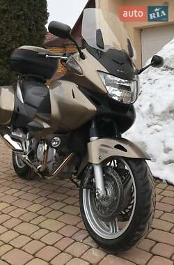 Мотоцикл Туризм Honda NT 700V 2006 в Кам'янець-Подільському