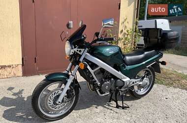 Мотоцикл Классик Honda NTV 650 (Revere) 1997 в 