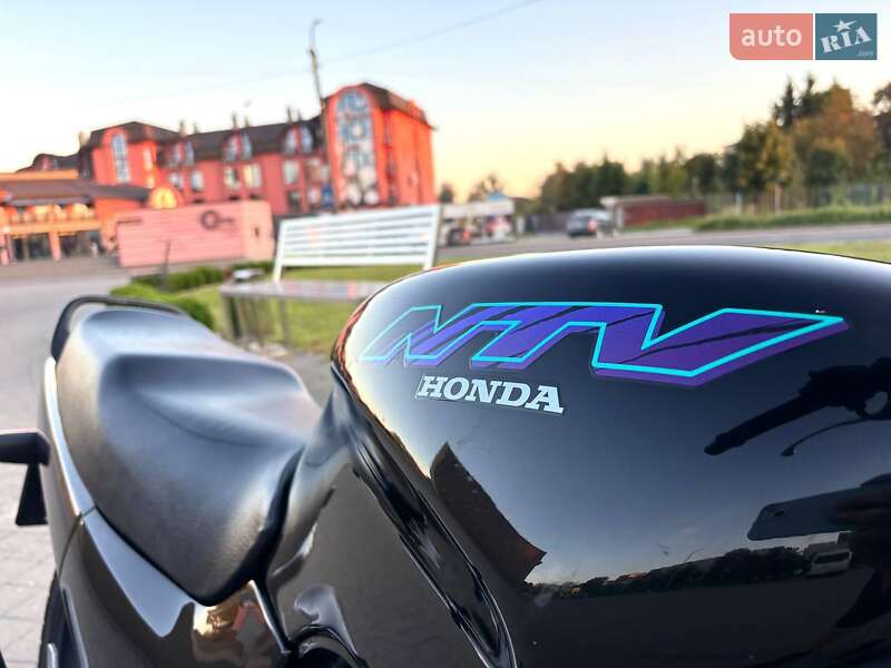 Мотоцикл Классик Honda NTV 650 (Revere) 1993 в Дрогобыче