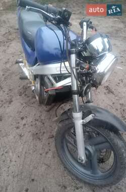 Мотоцикл Классик Honda NTV 650 (Revere) 1997 в 