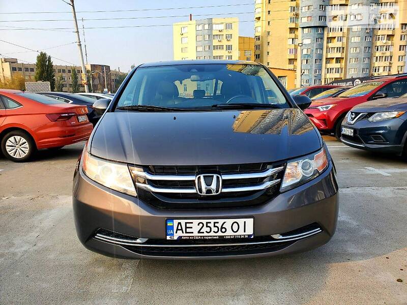 Минивэн Honda Odyssey 2014 в Киеве