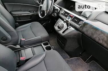 Минивэн Honda Odyssey 2011 в 
