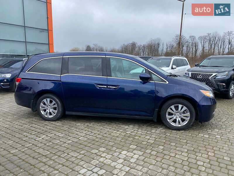 Мінівен Honda Odyssey 2016 в Львові
