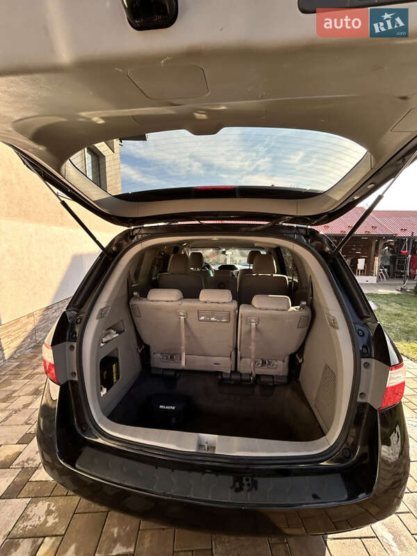 Минивэн Honda Odyssey 2011 в Мукачево