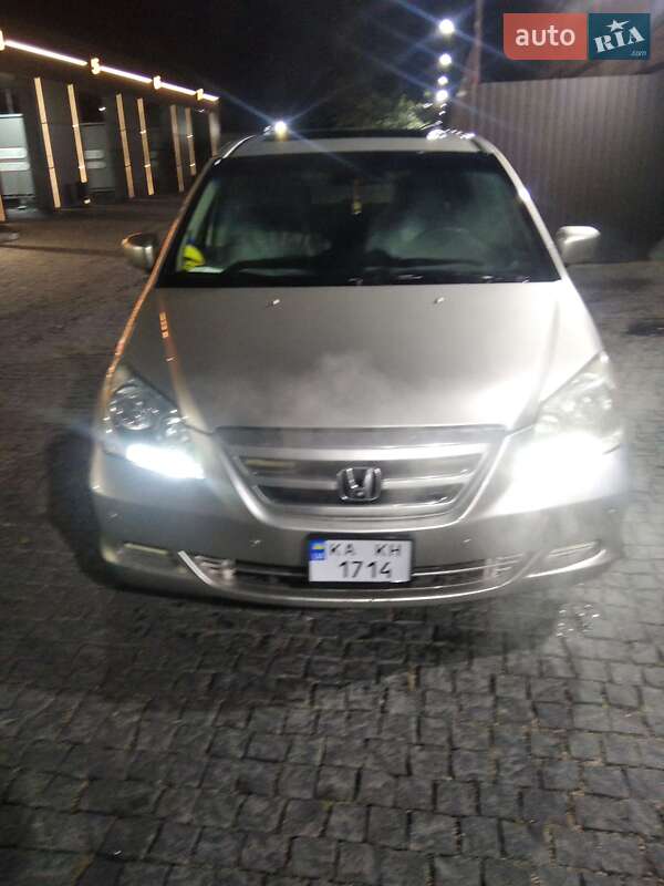 Минивэн Honda Odyssey 2006 в Киеве