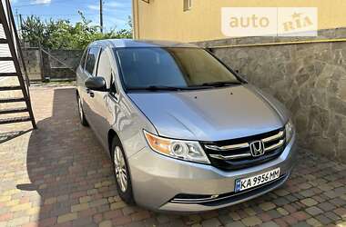 Мінівен Honda Odyssey 2016 в Києві