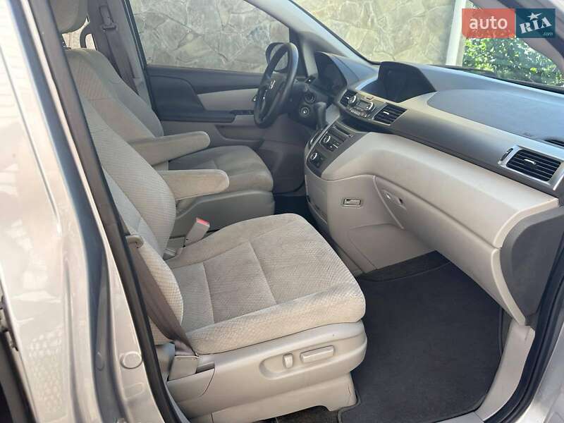 Мінівен Honda Odyssey 2016 в Києві