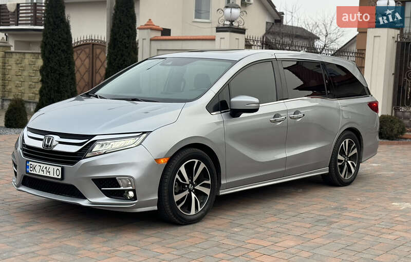Мінівен Honda Odyssey 2017 в Рівному